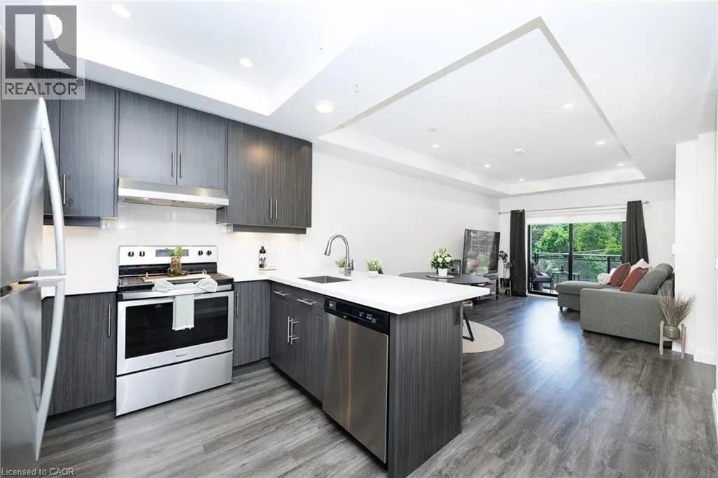 30 HAMILTON Street S Unit# 201 — photo 4 of 42