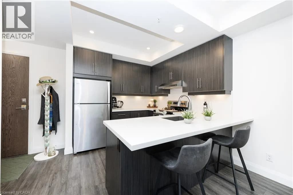 30 HAMILTON Street S Unit# 201 — photo 5 of 42