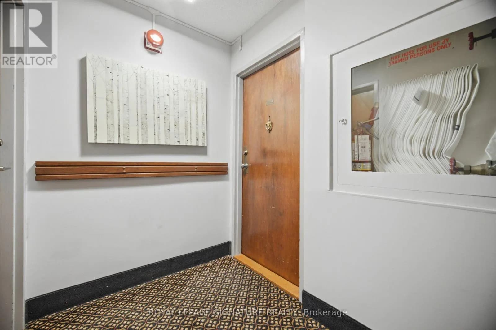 802 - 375 KING STREET N — photo 4 of 50