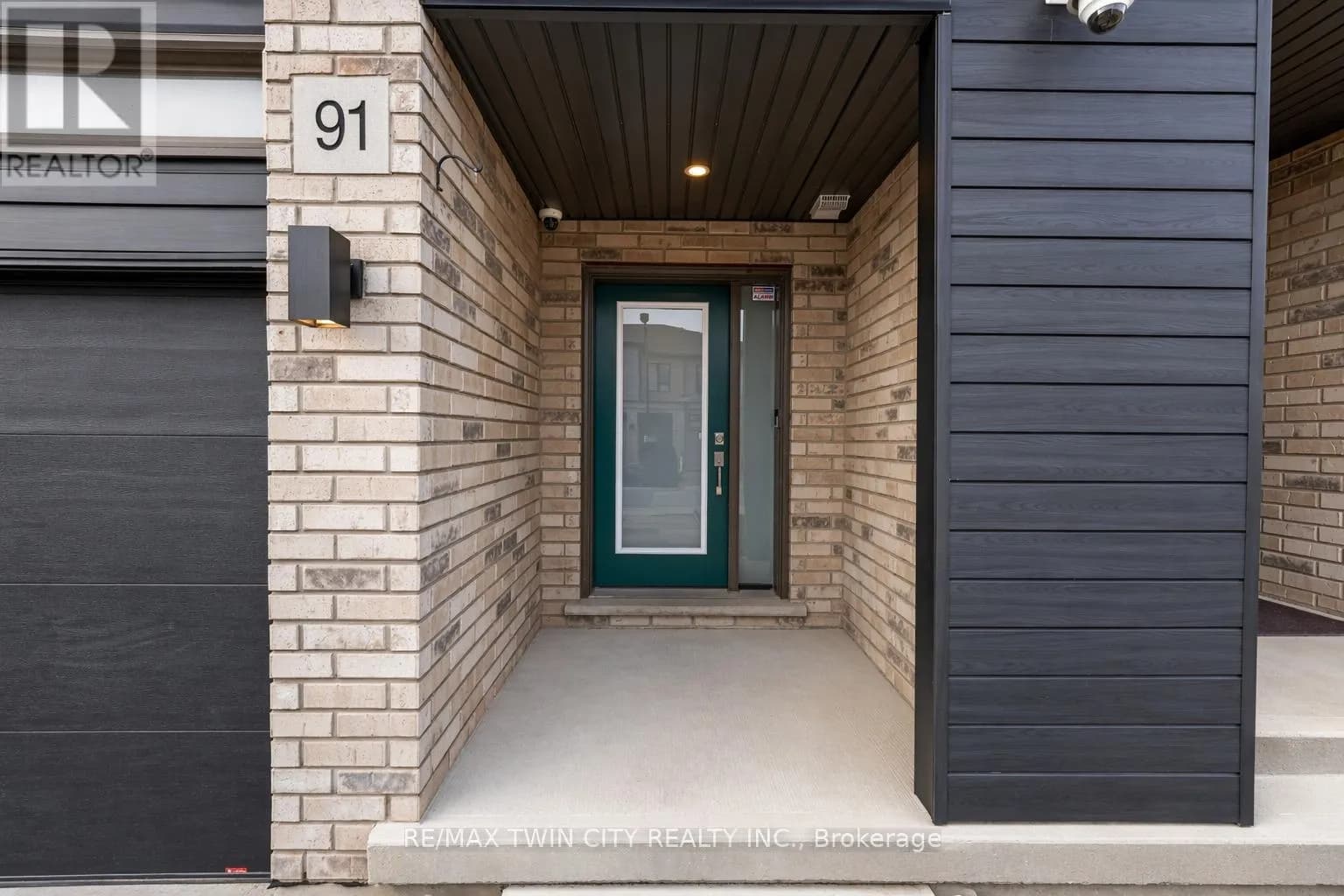 91 PONY WAY — photo 3 of 37