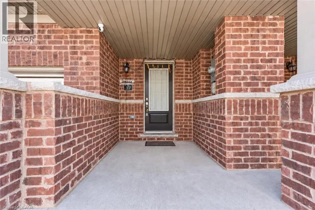 755 LINDEN Drive Unit# 37 — photo 3 of 38