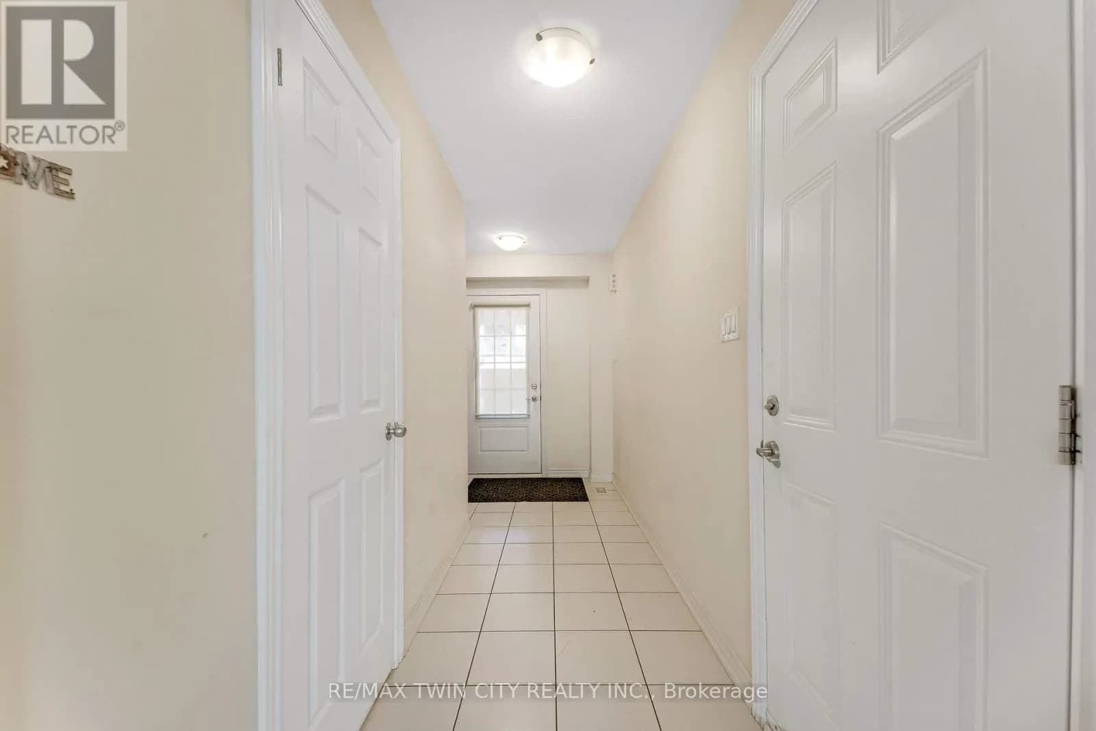 755 LINDEN DR UNIT 37 DRIVE — photo 5 of 38