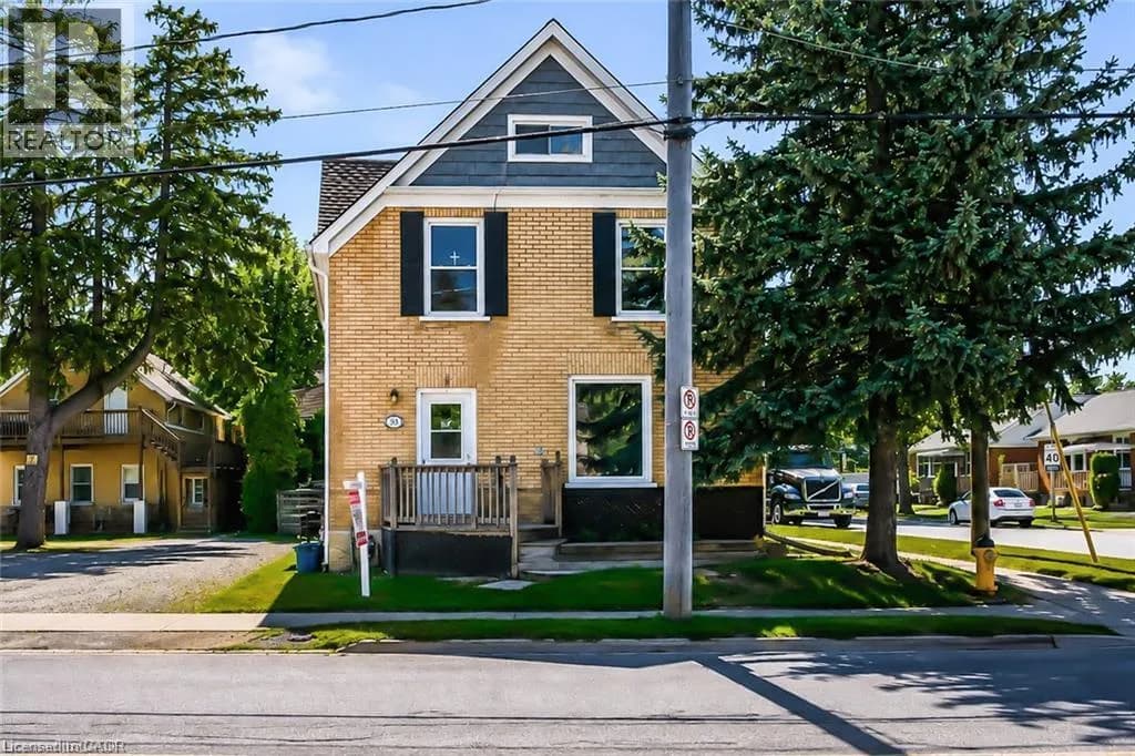 93 LANCASTER Street W — photo 1 of 15
