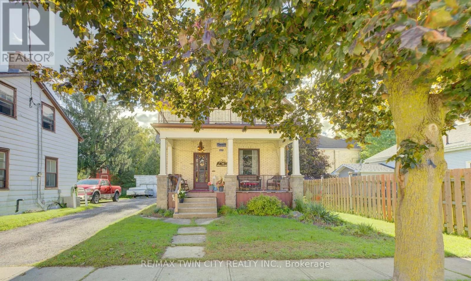 246 JACOB STREET — photo 2 of 40