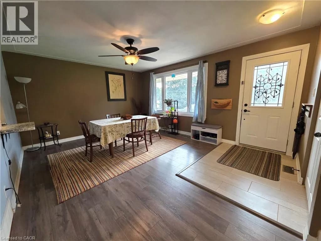 149 AVONDALE Road — photo 5 of 48