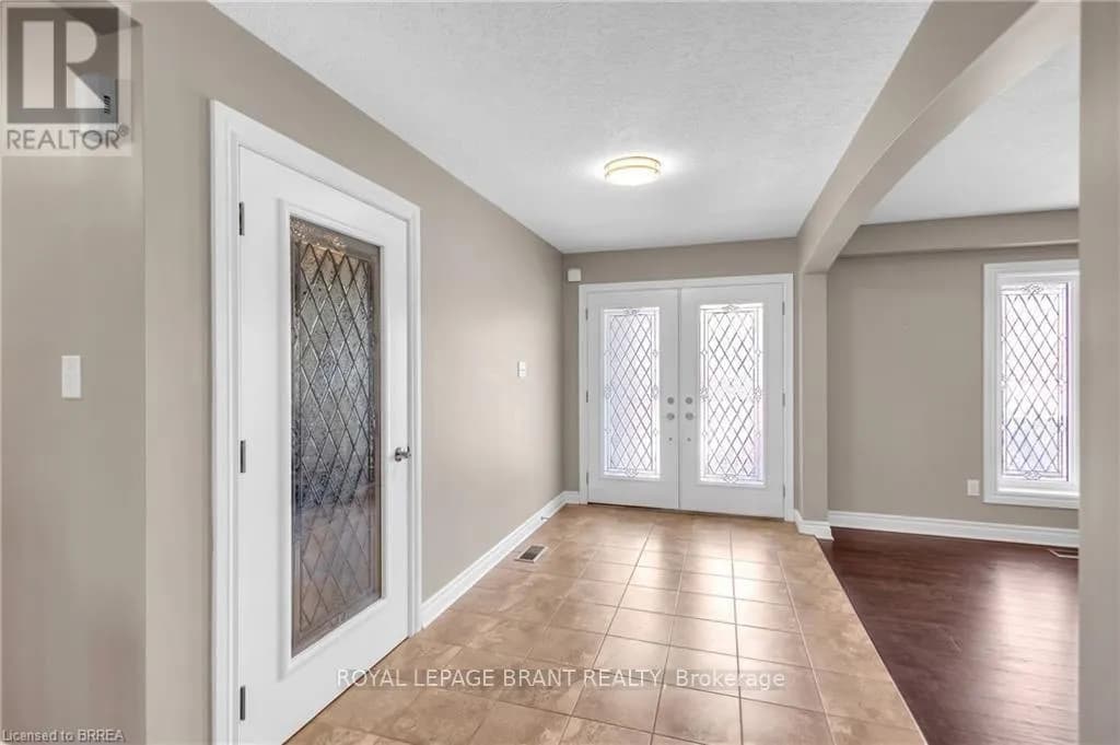 69 HUNTER WAY — photo 5 of 47