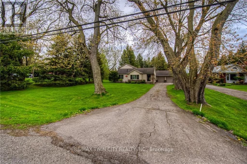 145 RIVERBANK DRIVE — photo 3 of 42