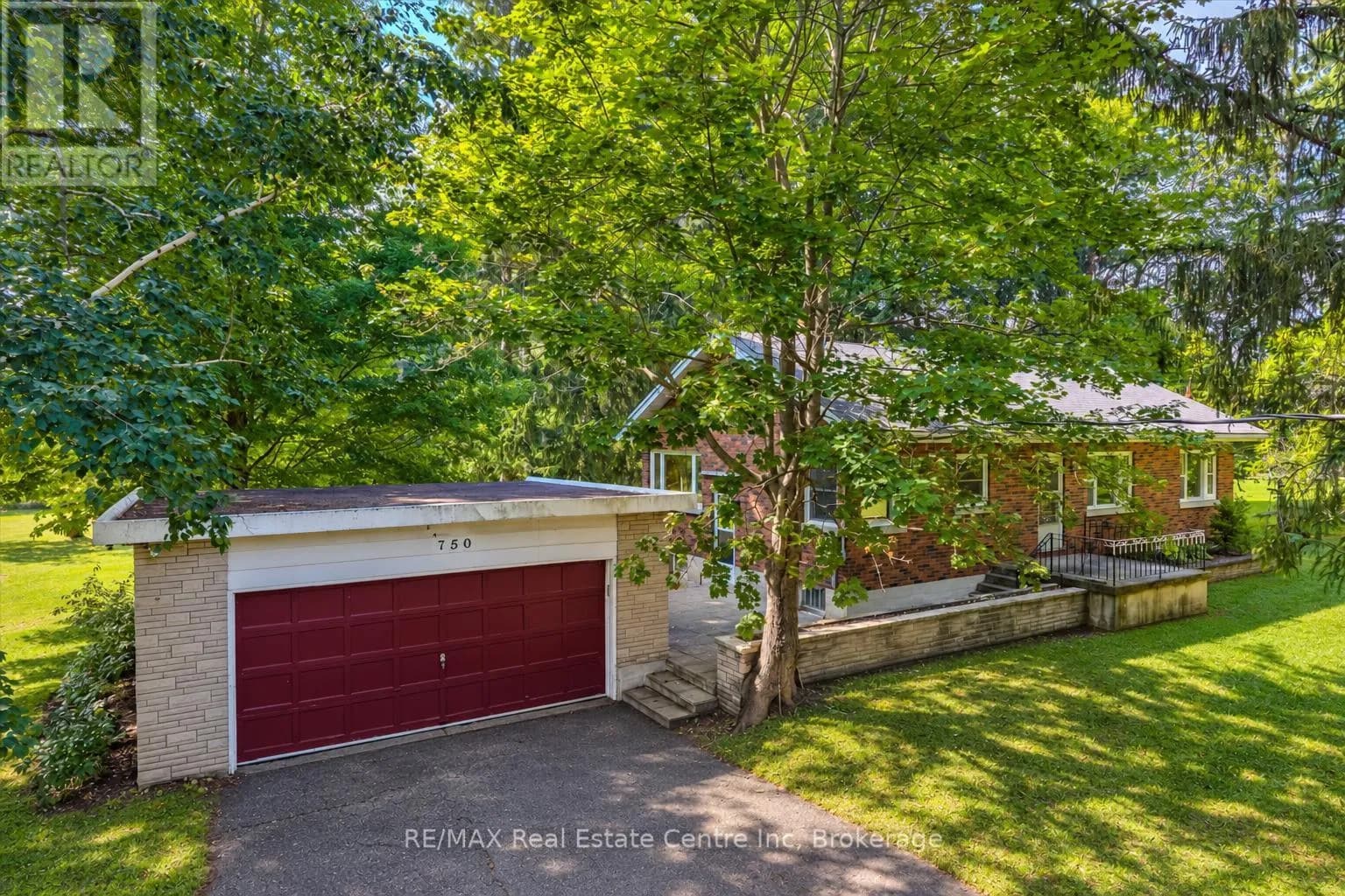 750 ERAMOSA ROAD — photo 2 of 22