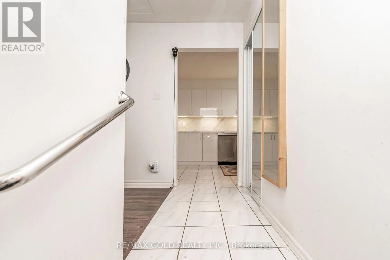 55 RAMBLEWOOD WAY — photo 4 of 42