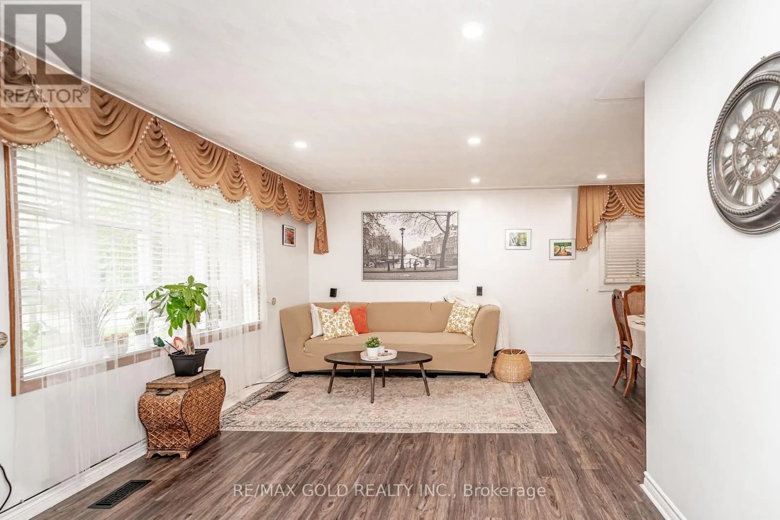 55 RAMBLEWOOD WAY — photo 5 of 42