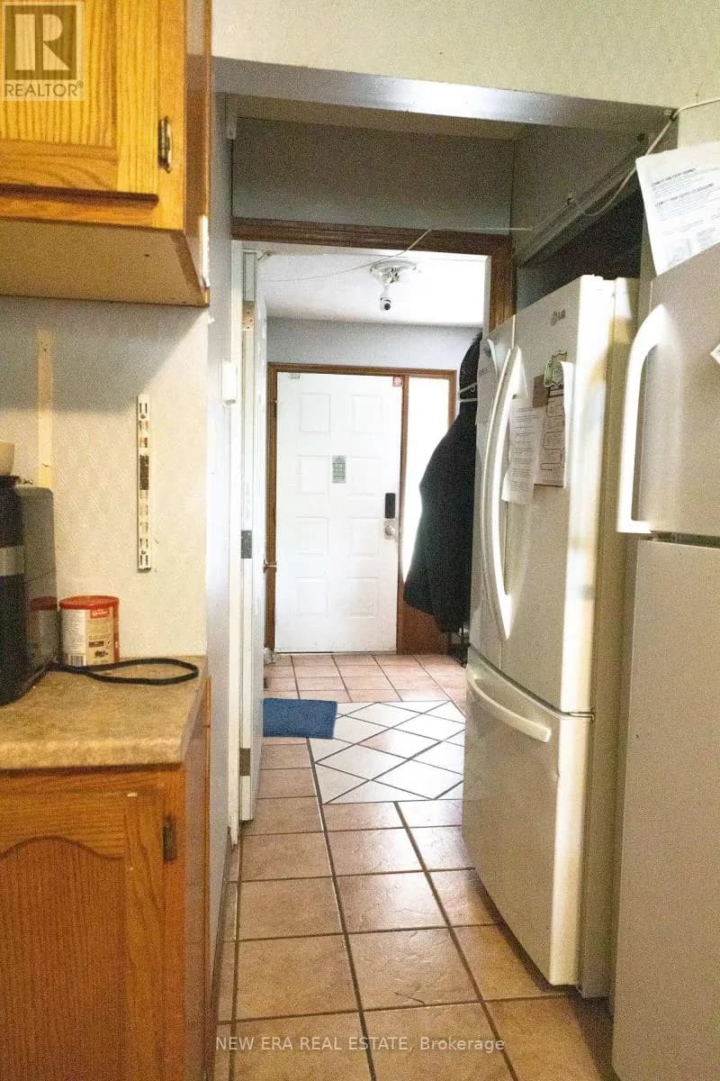 58 AMHERST DRIVE — photo 1 of 25