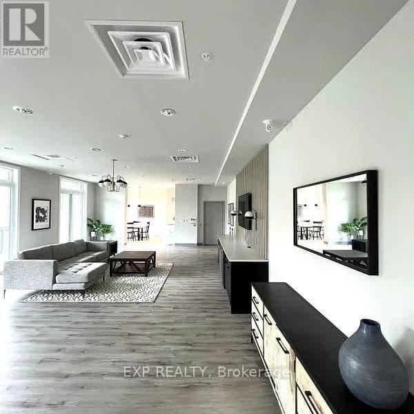 501 - 107 ROGER STREET — photo 3 of 8