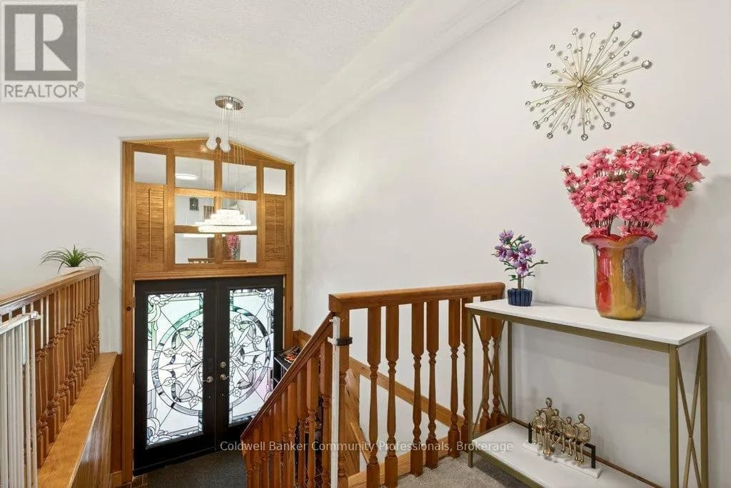 20 HARTFIELD DRIVE — photo 4 of 50