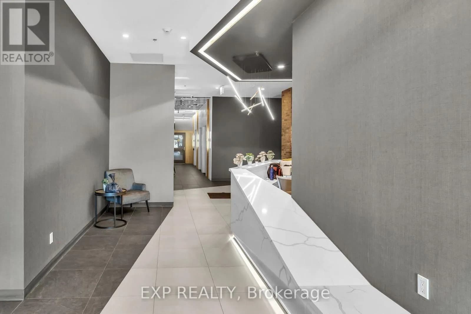 304 - 60 FREDERICK STREET — photo 2 of 32