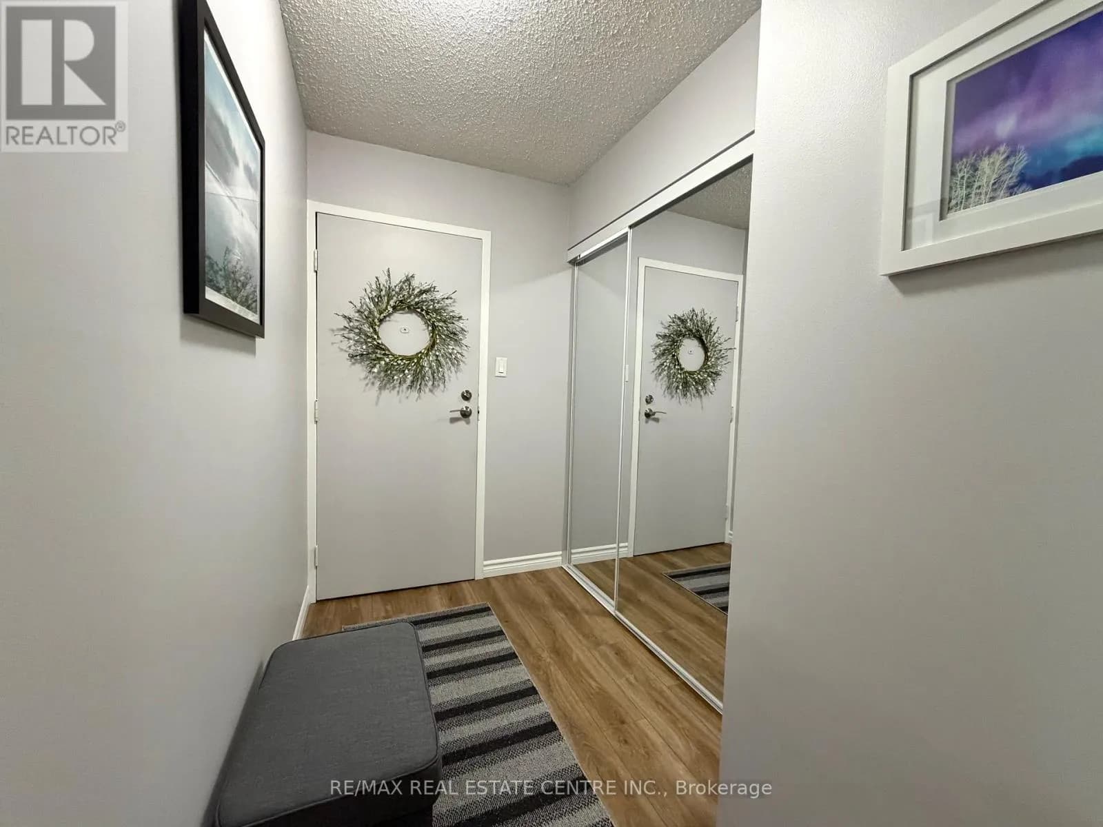 301 - 944 CALEDONIAN VIEW — photo 4 of 28