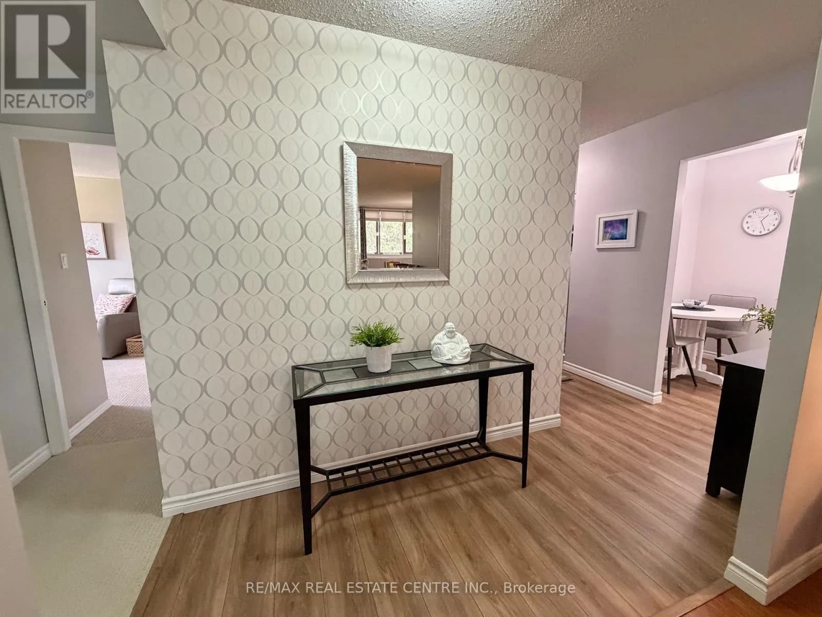 301 - 944 CALEDONIAN VIEW — photo 5 of 28