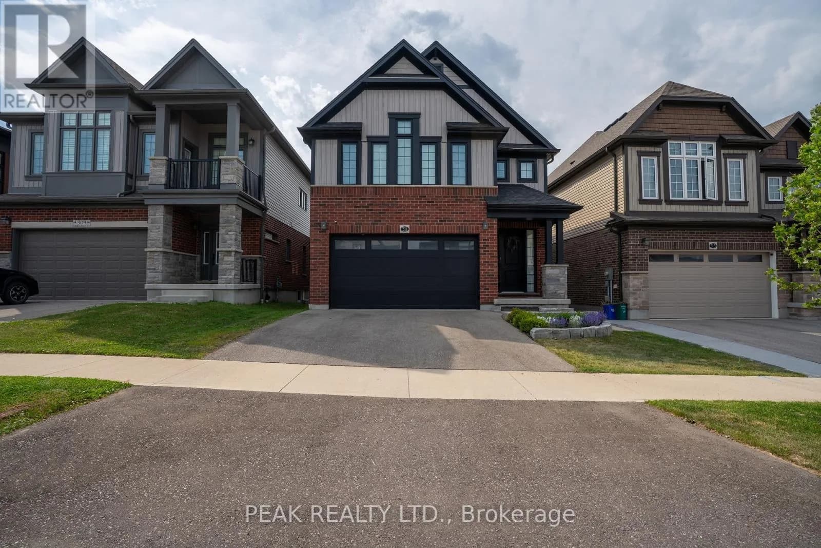 311 CHOKECHERRY CRESCENT — photo 1 of 35