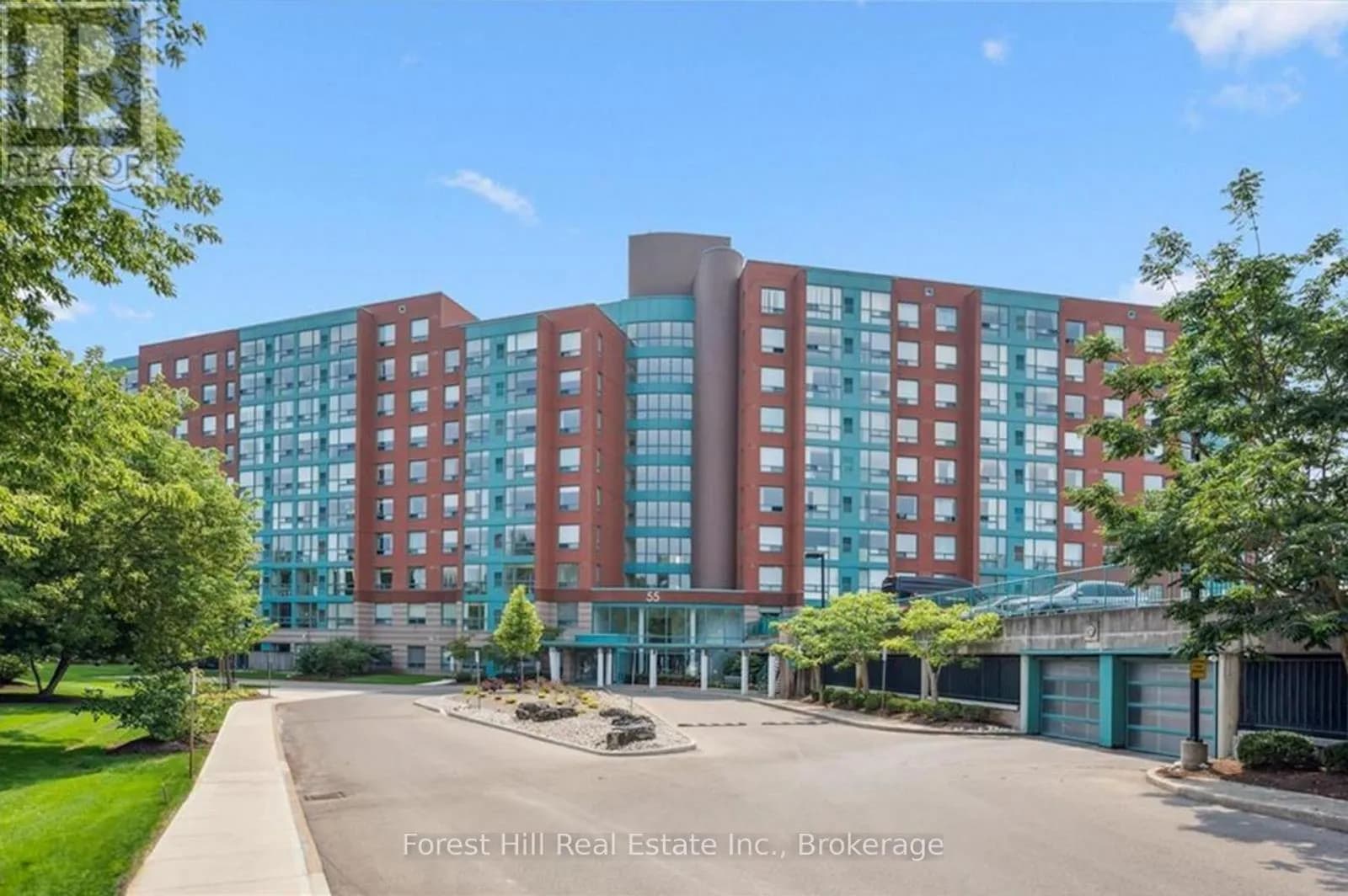402 - 55 BLUE SPRINGS DRIVE — photo 1 of 27