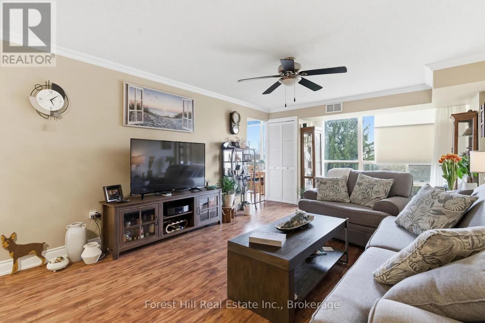 402 - 55 BLUE SPRINGS DRIVE — photo 4 of 27