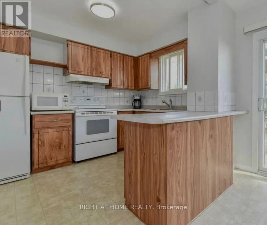 113 SOUTHWOOD DRIVE — photo 2 of 14