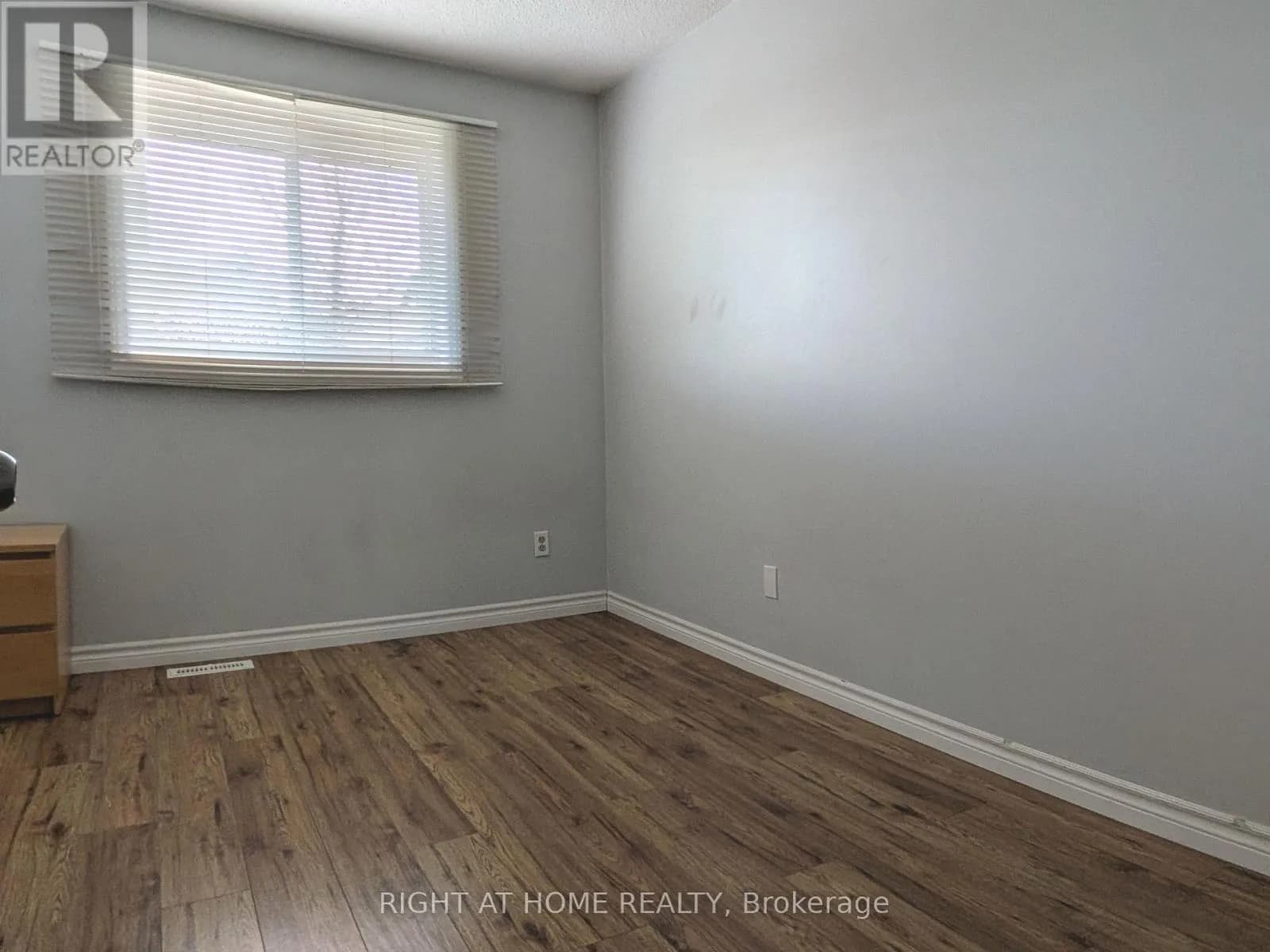 113 SOUTHWOOD DRIVE — photo 5 of 14