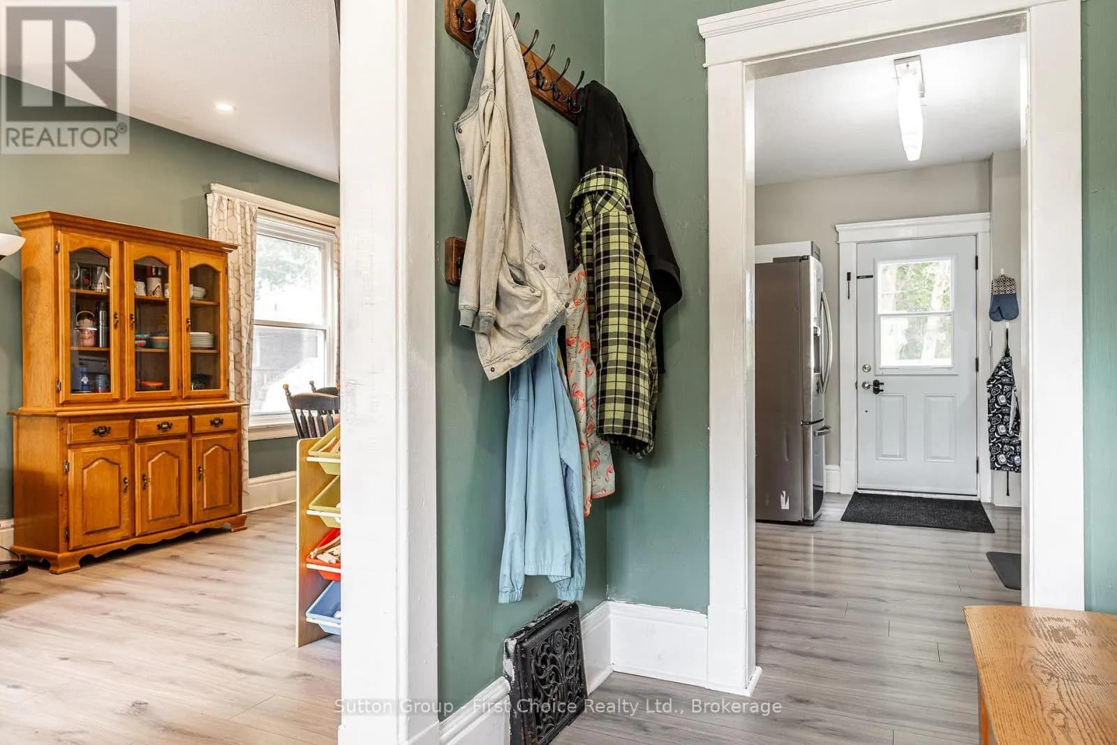 232 WEST GORE STREET — photo 4 of 39
