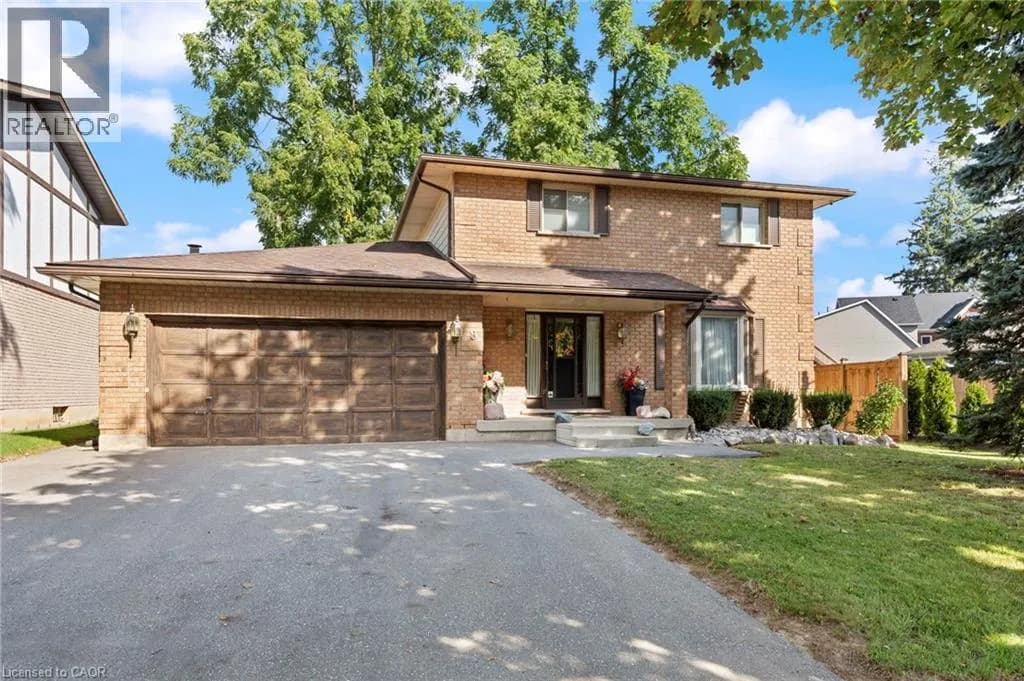 8 BECKETT Drive — photo 3 of 31