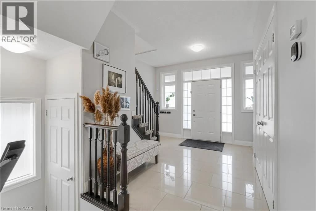 83 FRANKFURT Street — photo 4 of 40