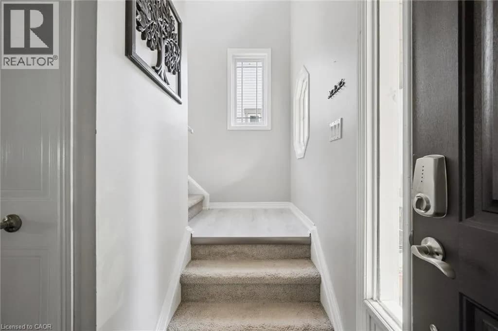 154 SHADOW WOOD Court — photo 5 of 41