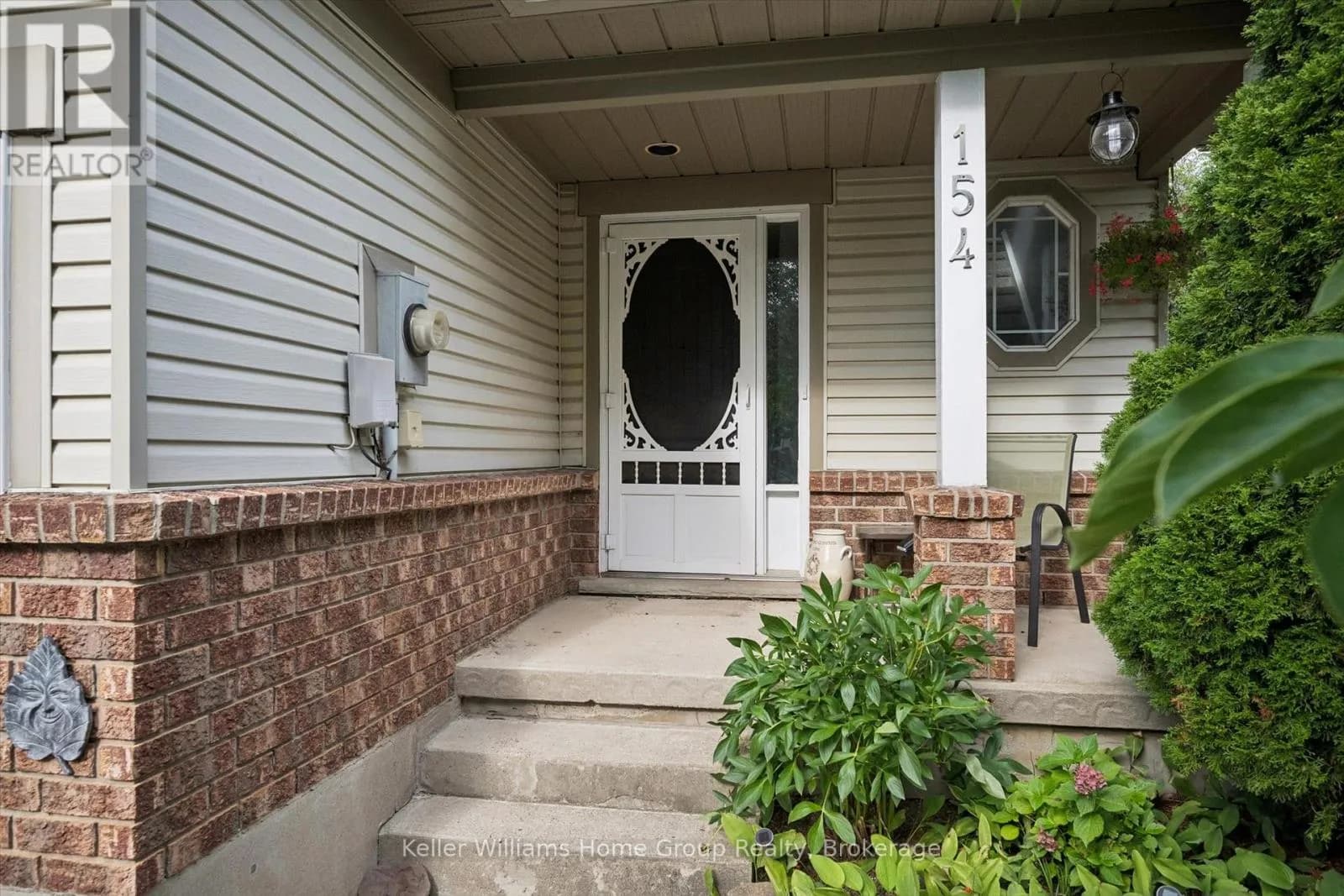 154 SHADOW WOOD COURT — photo 3 of 41