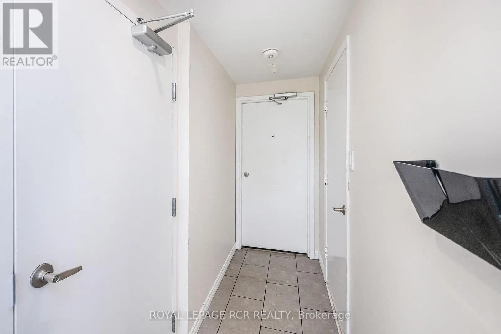 12 STEVEN STREET — photo 3 of 27