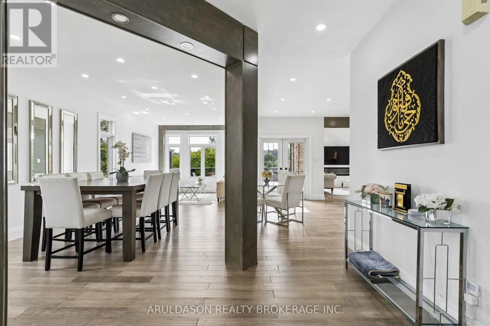 827 GREY ALDER COURT — photo 3 of 23