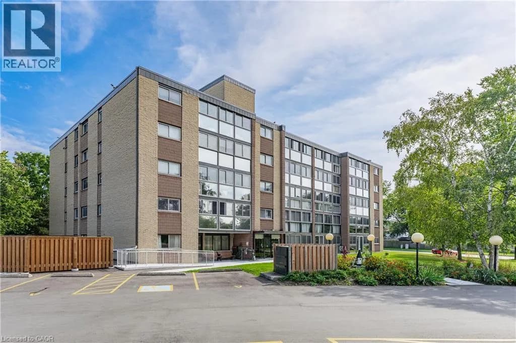400 CHAMPLAIN Boulevard Unit# 104 — photo 4 of 50