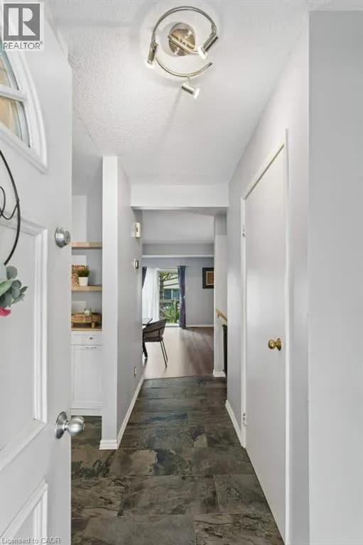 255 NORTHLAKE Drive Unit# 4 — photo 4 of 36