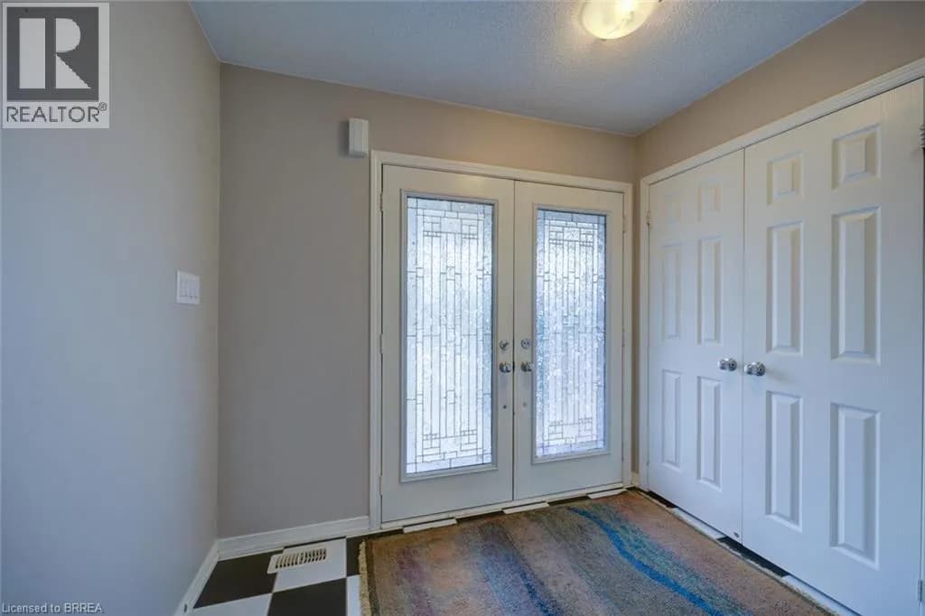 15 DAVIDSON Court — photo 5 of 50