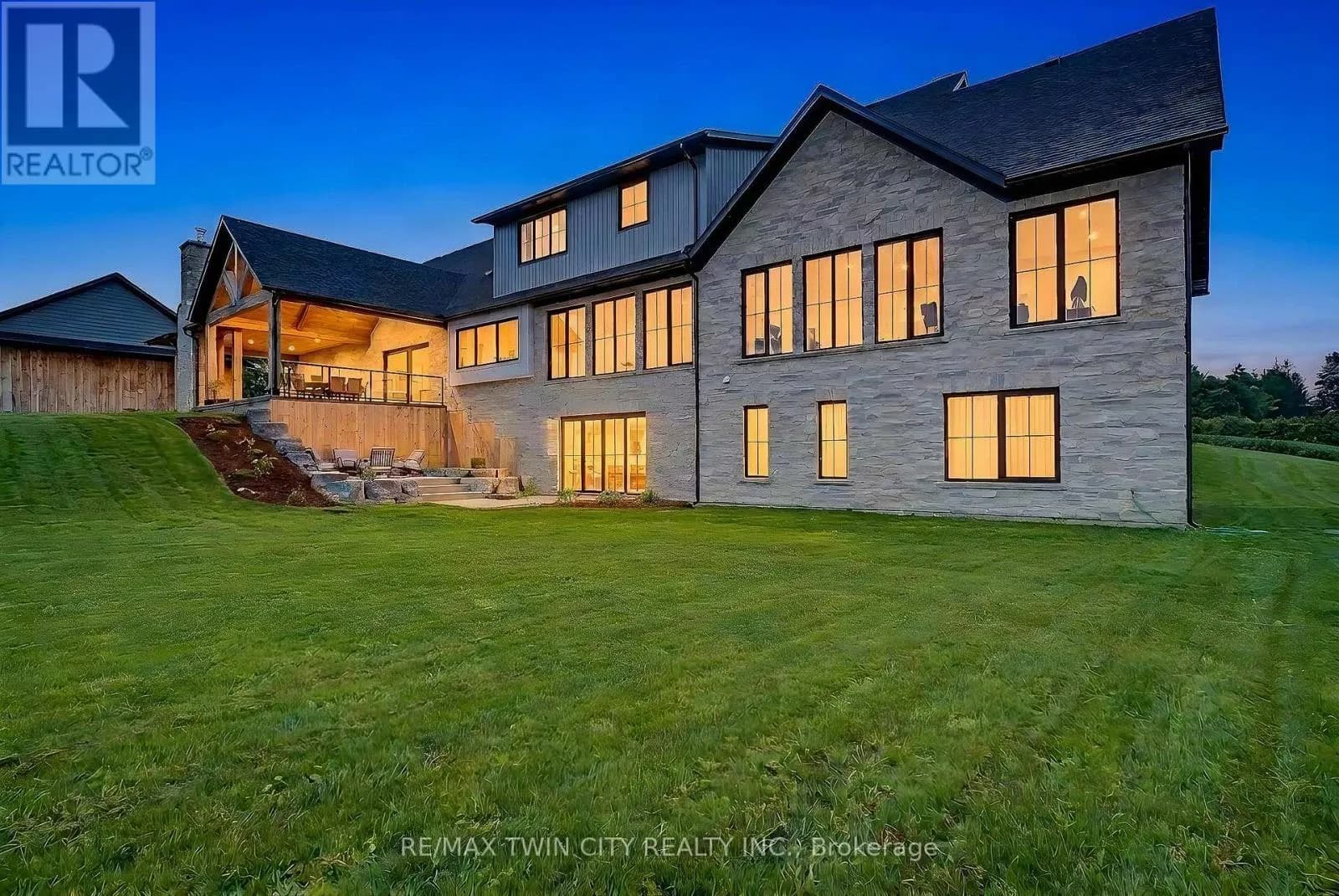 742 COUNTRY SQUIRE ROAD — photo 3 of 50