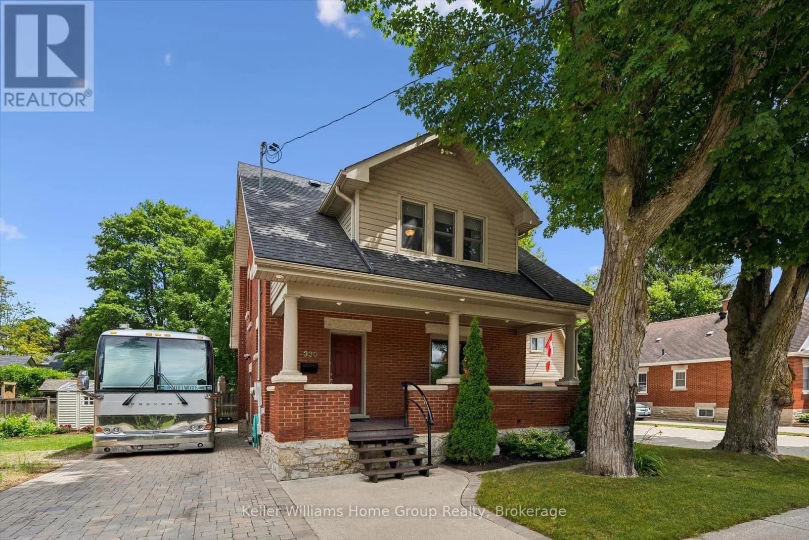330 ANGUS STREET — photo 5 of 48