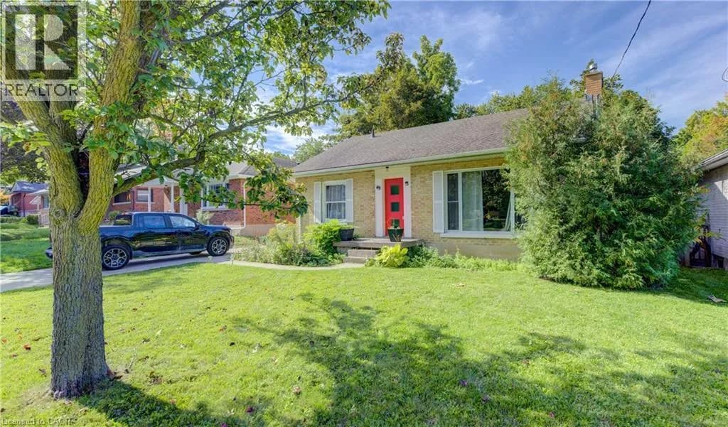 49 DIETZ Avenue S — photo 3 of 22