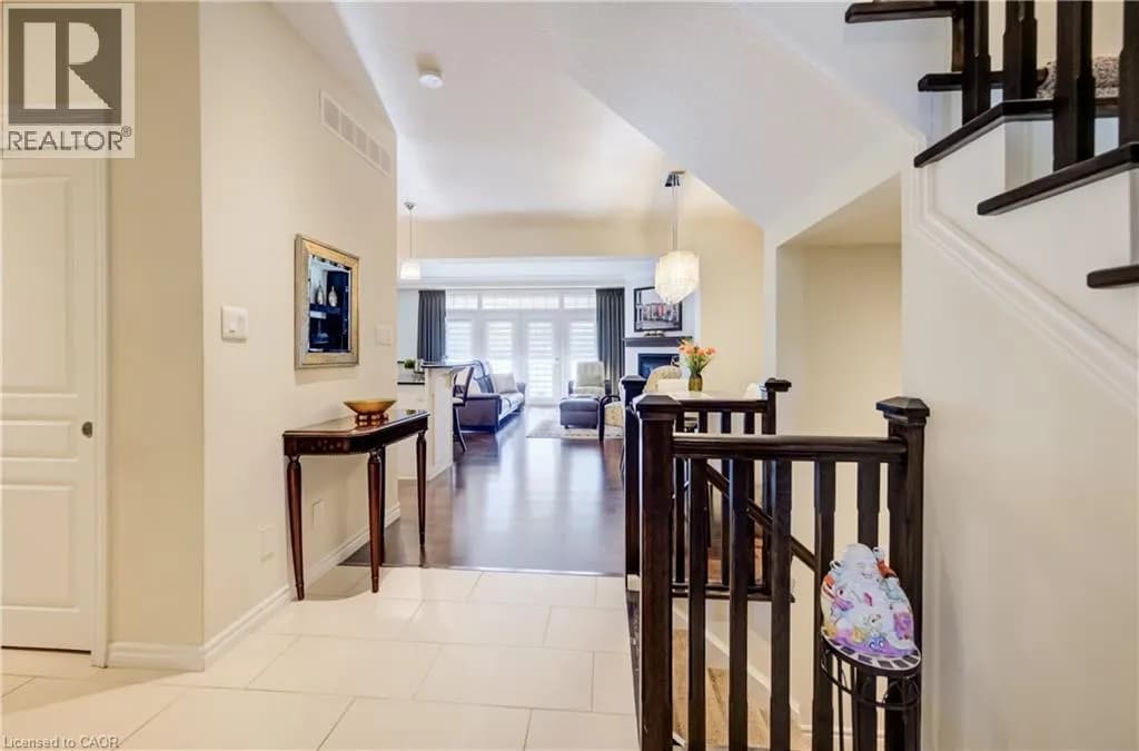 435 WINCHESTER Drive Unit# 10 — photo 5 of 48