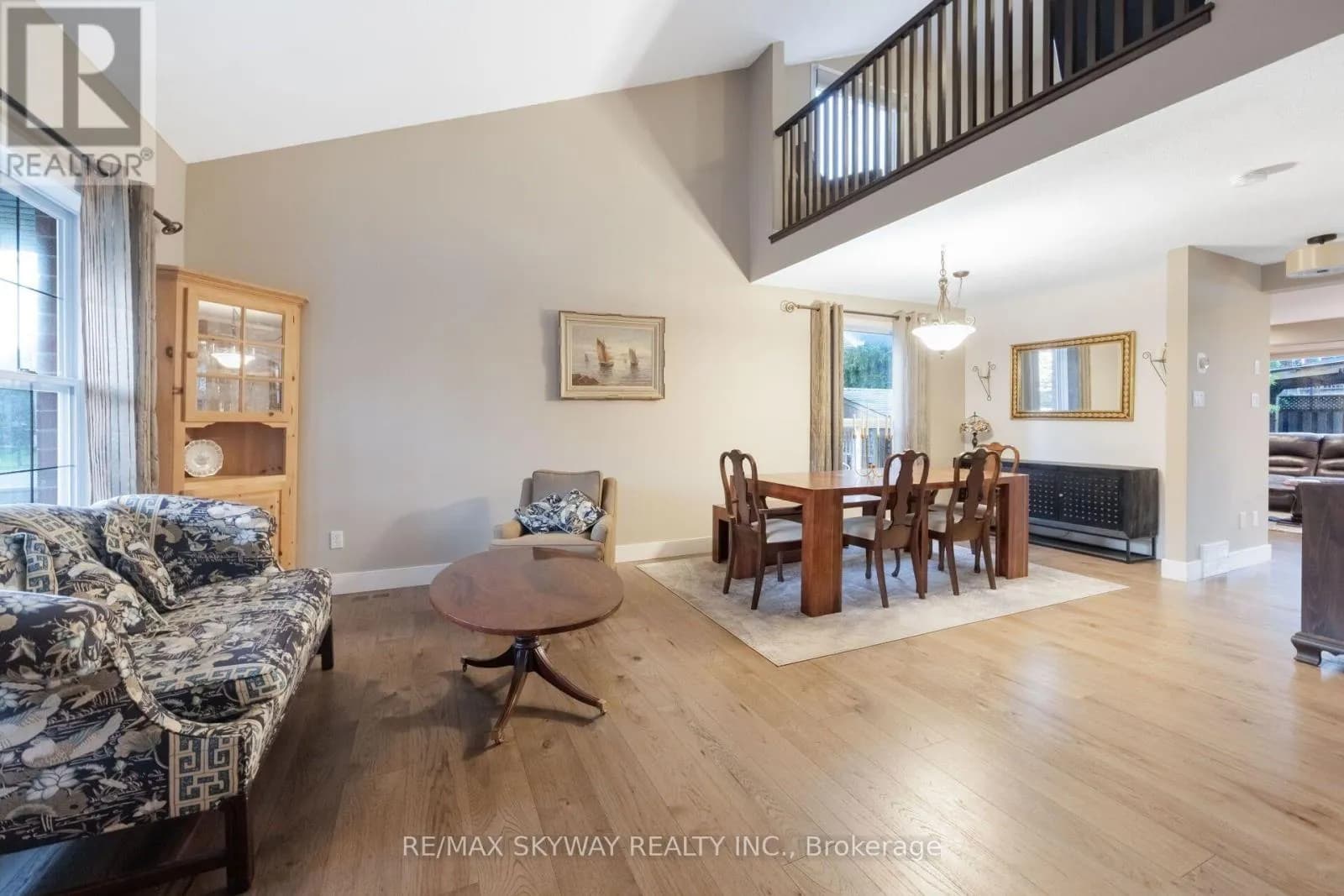 117 OAK RIDGE DRIVE — photo 5 of 38