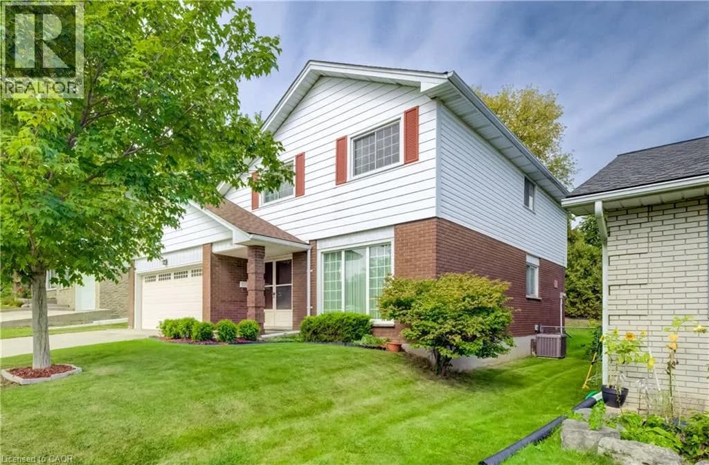 16 BONNYLYN Drive — photo 3 of 50