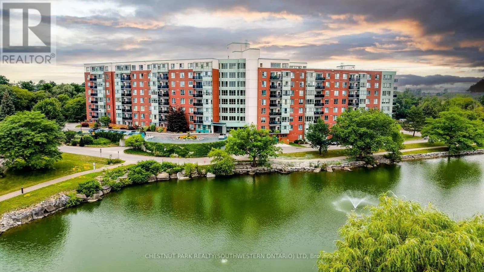 PH14 - 30 BLUE SPRINGS DRIVE — photo 1 of 37