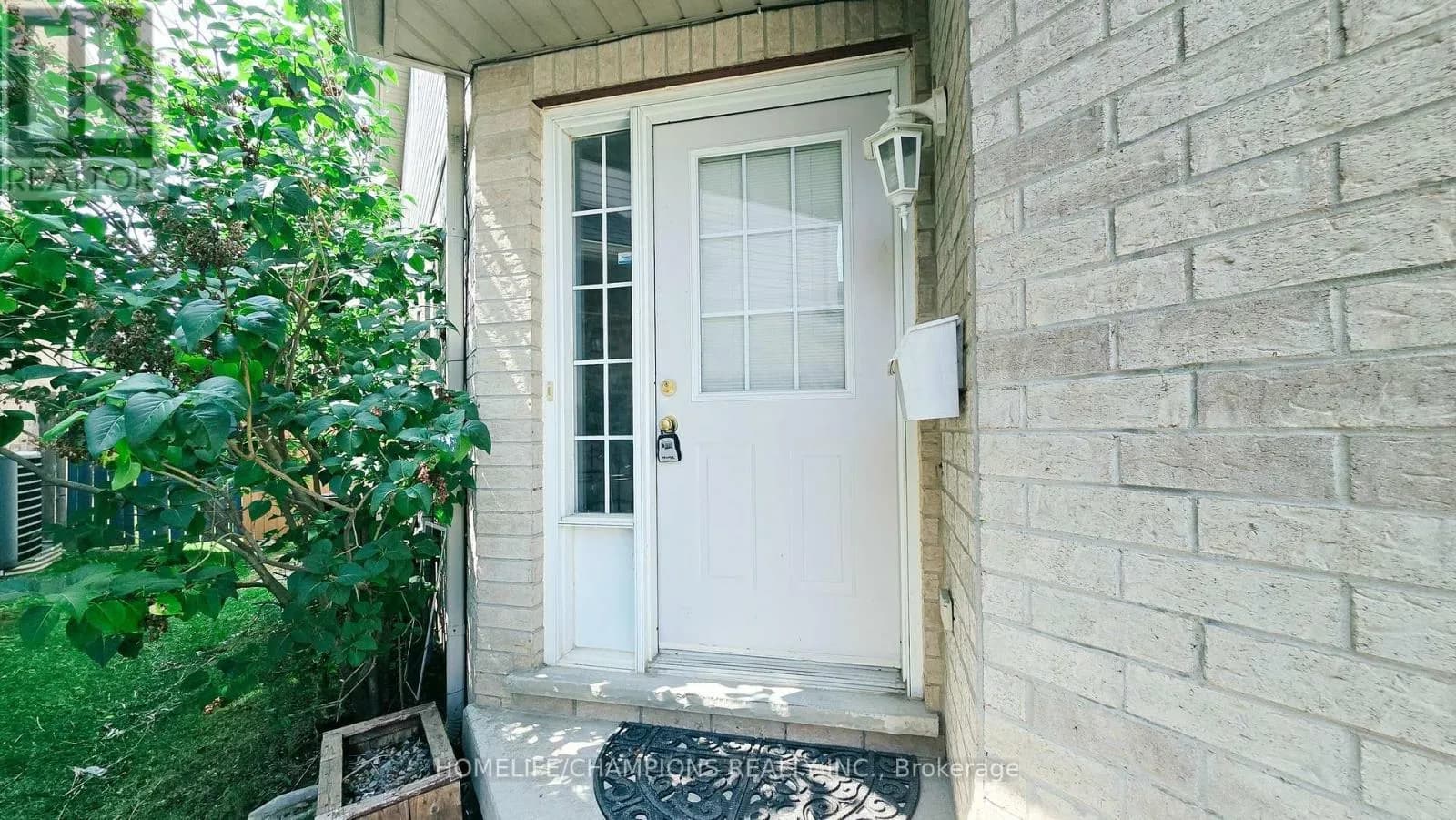 159 SNOWDROP CRESCENT — photo 5 of 50