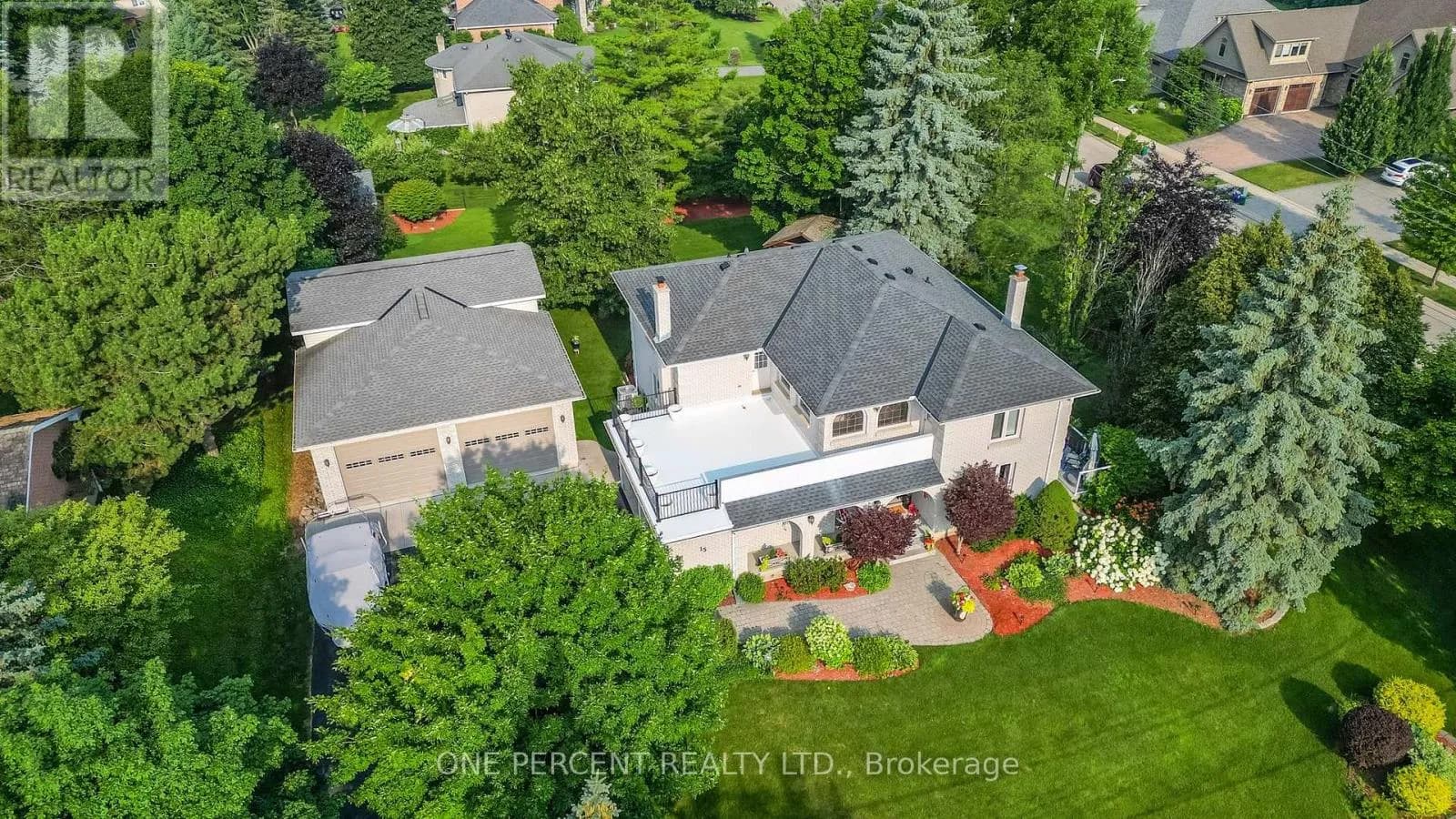 15 MARQUETTE DRIVE — photo 1 of 44