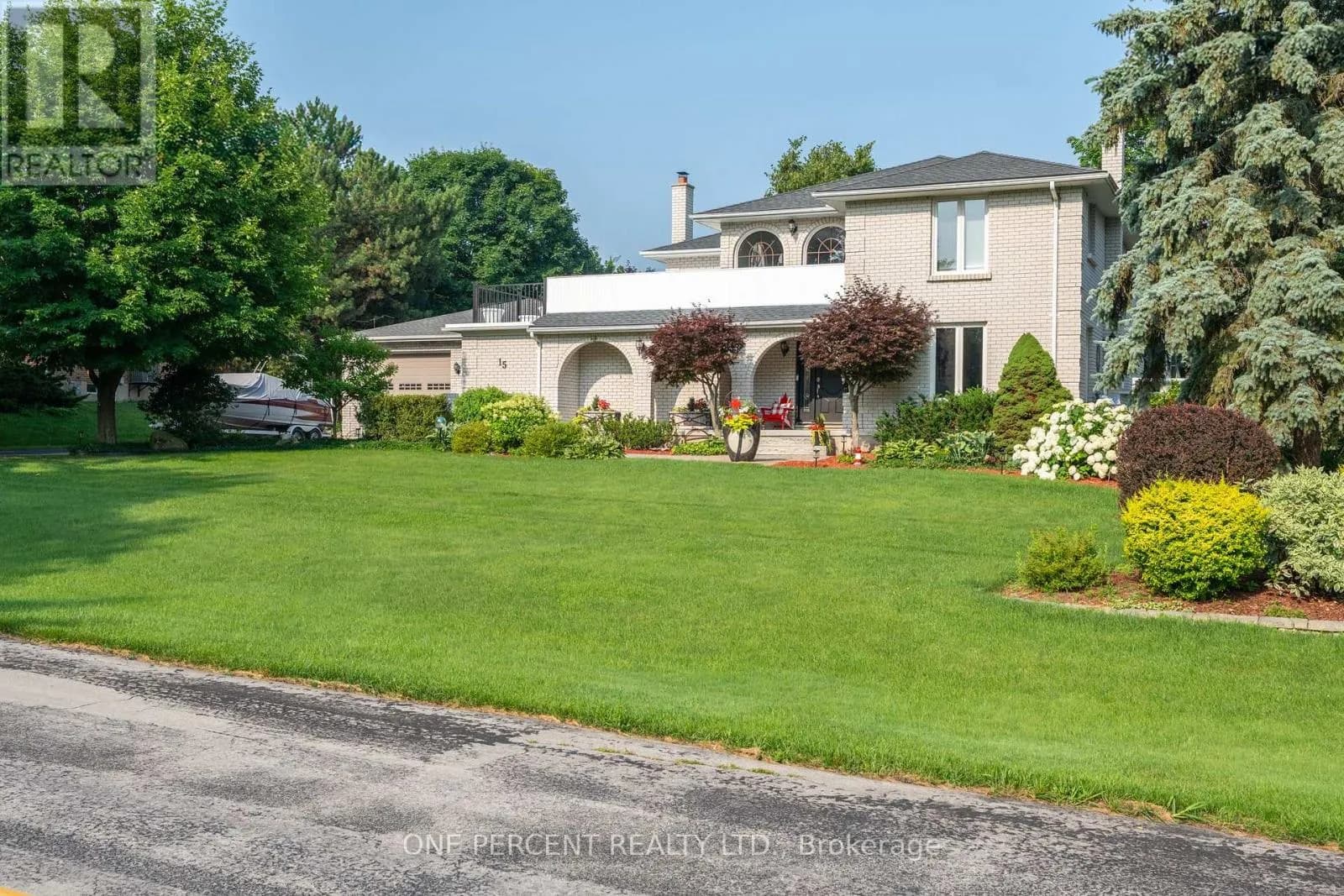 15 MARQUETTE DRIVE — photo 5 of 44
