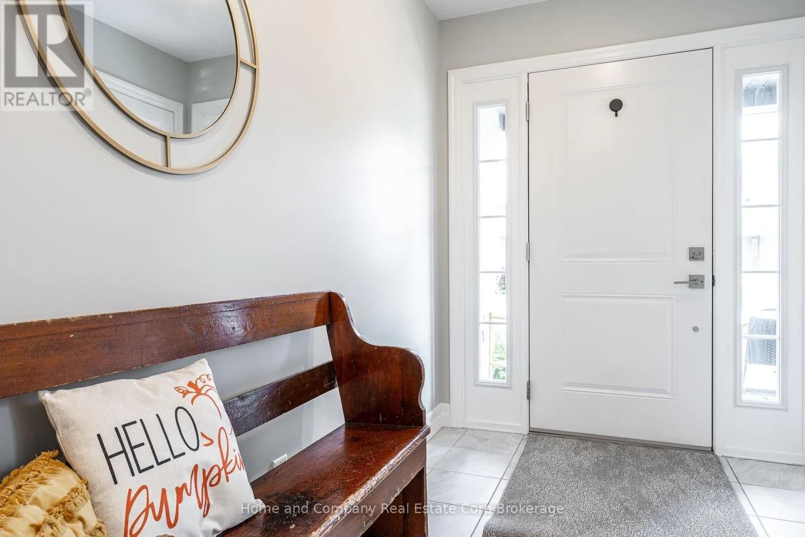 40 ROBERTSON DRIVE — photo 4 of 48