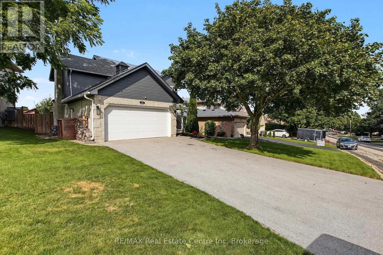 71 LINDA DRIVE — photo 3 of 42