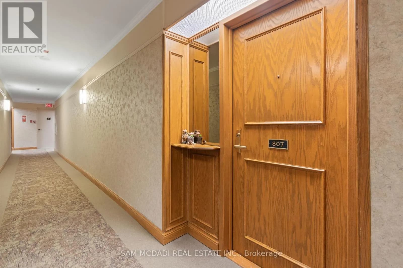 807 - 4 WILLOW STREET — photo 5 of 27
