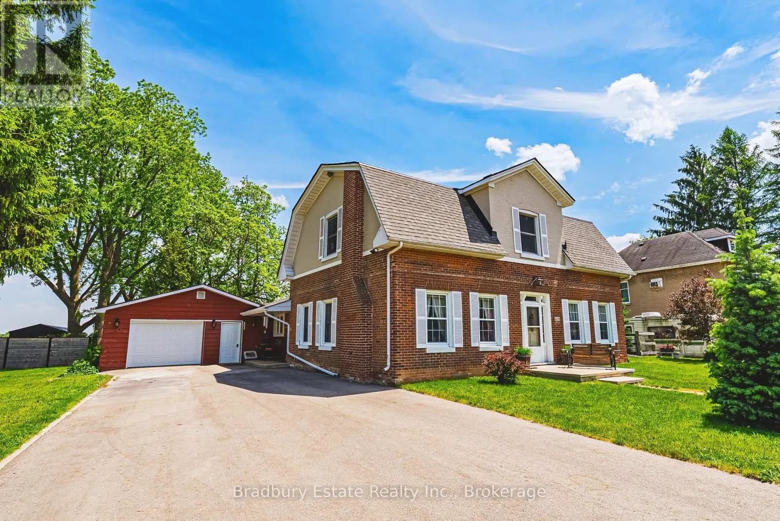 670 MOUNT PLEASANT ROAD — photo 3 of 40