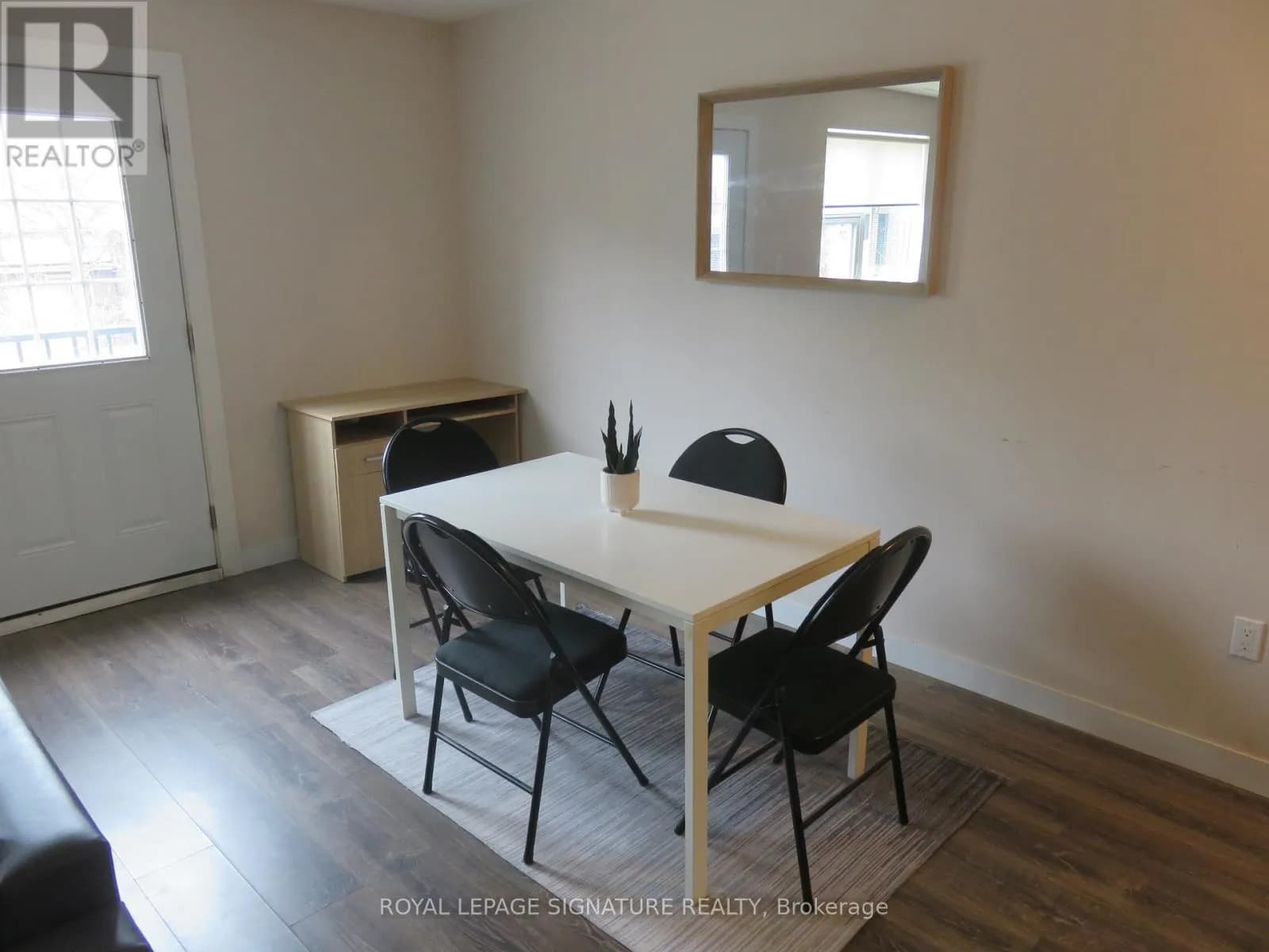 216 - 288 ALBERT STREET — photo 2 of 18